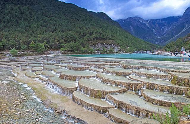 云南最新铅锌矿山转让，资源、未来与对话的交汇点