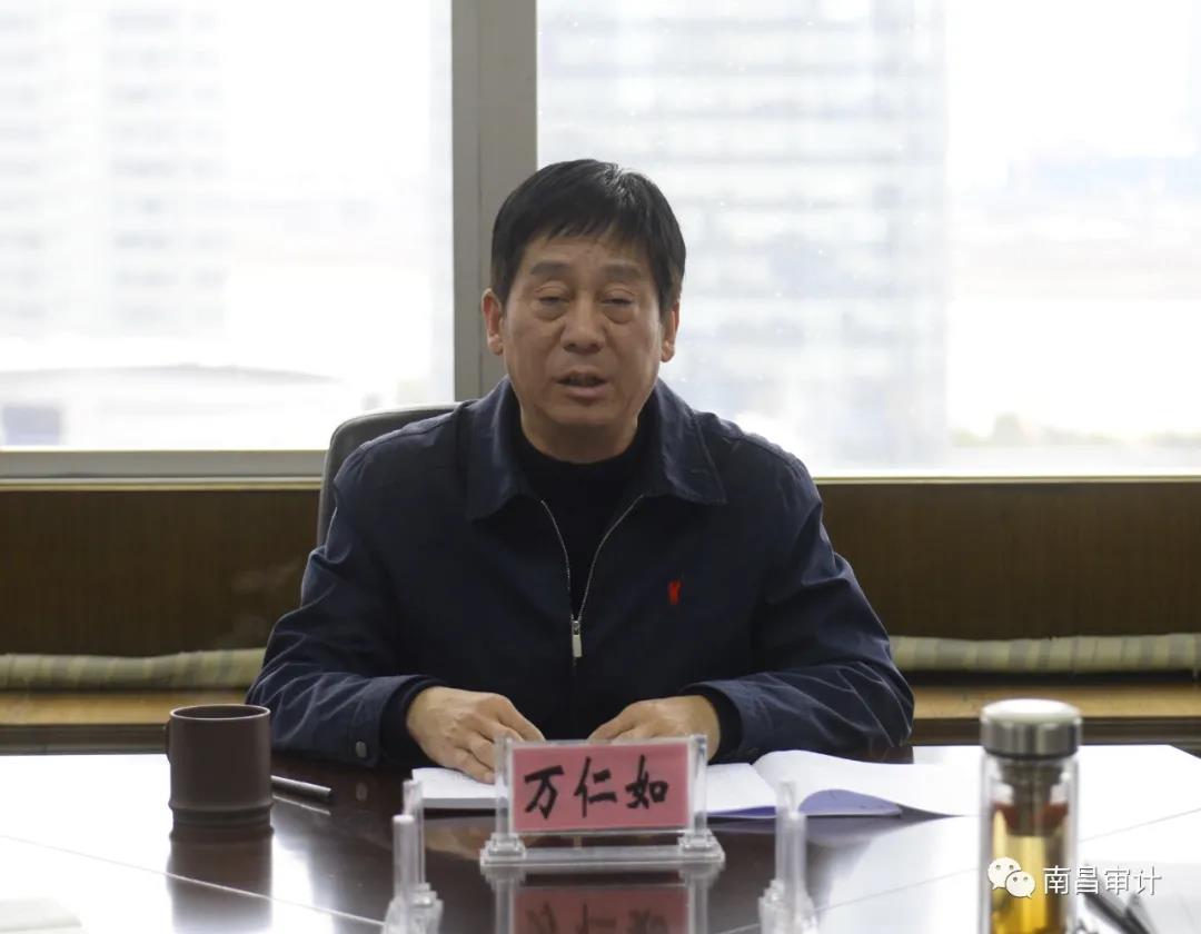 万仁礼最新动态，自然美景探索之旅的心灵觉醒与洗涤